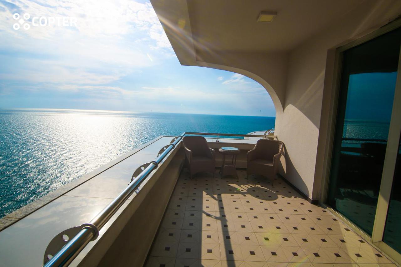 Castello Mare All Inclusive Resort Batumi Eksteriør billede