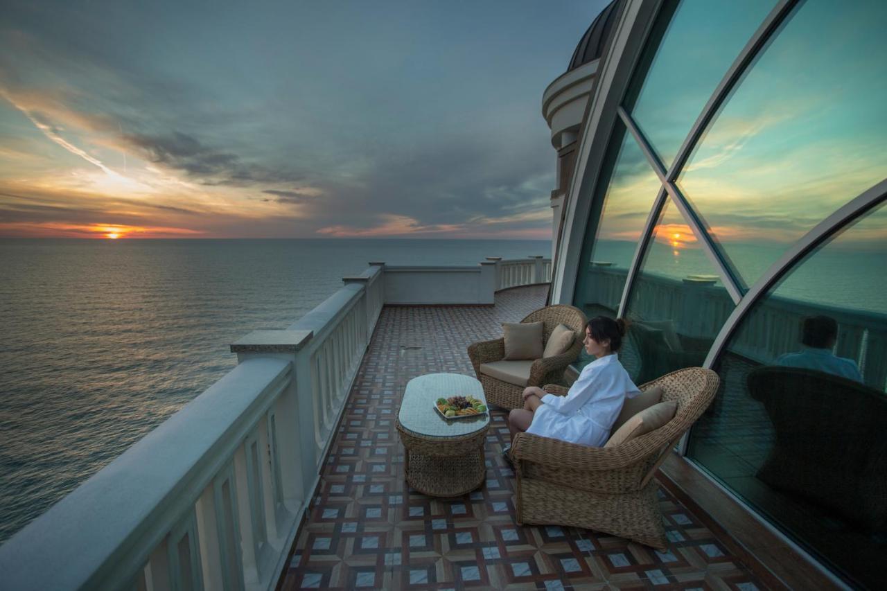 Castello Mare All Inclusive Resort Batumi Eksteriør billede