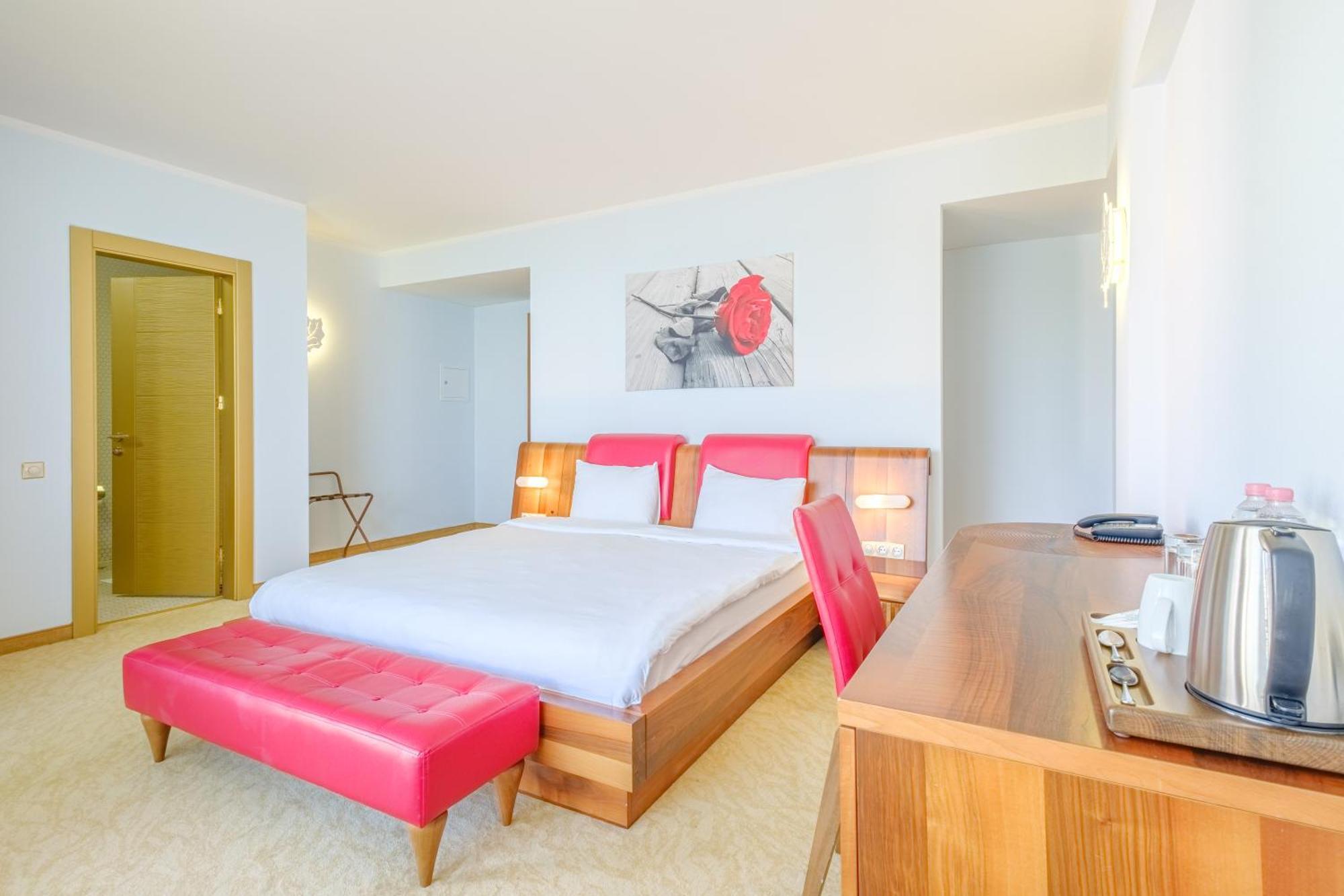 Castello Mare All Inclusive Resort Batumi Eksteriør billede